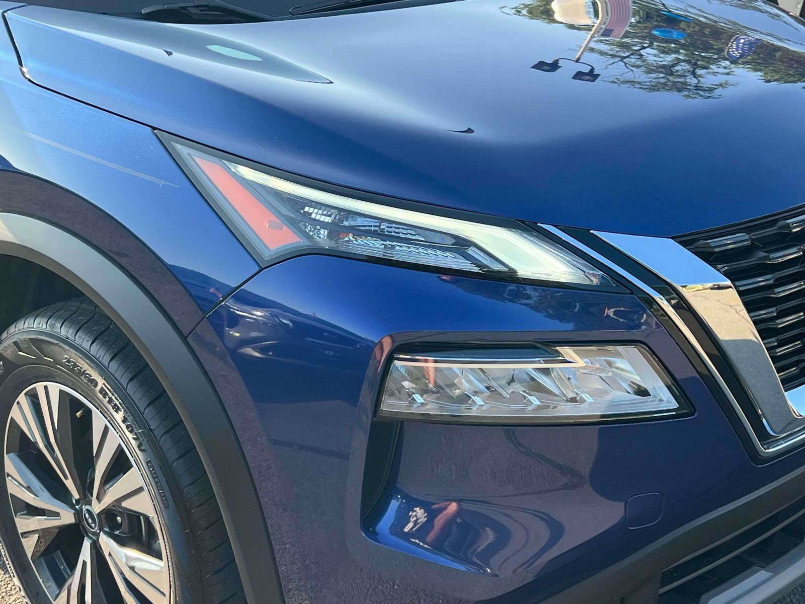 Used 2023 Nissan Rogue SV AWD/4WD image 7