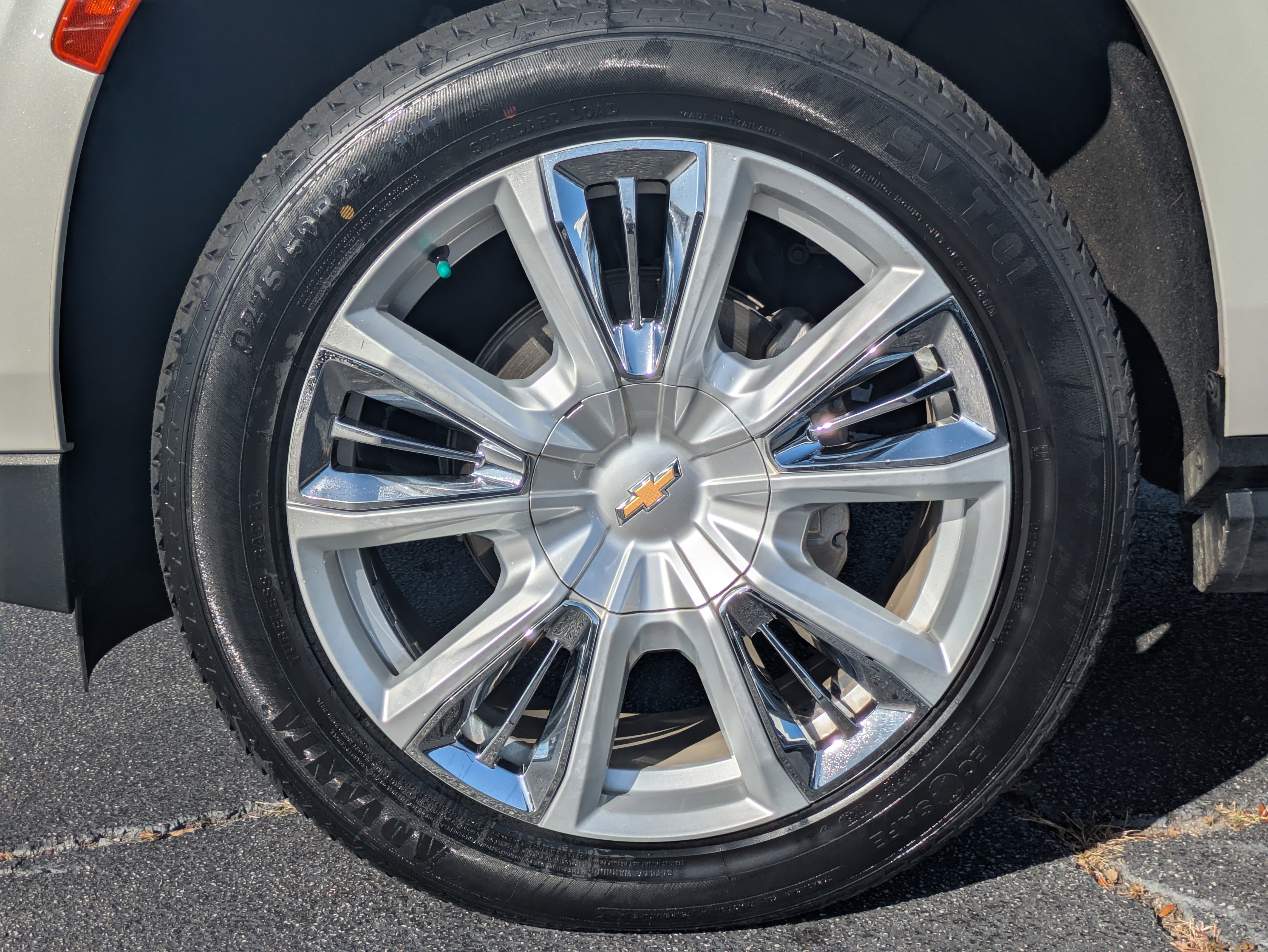 Used 2024 Chevrolet Tahoe High Country w/ Premium Package 2 image 35