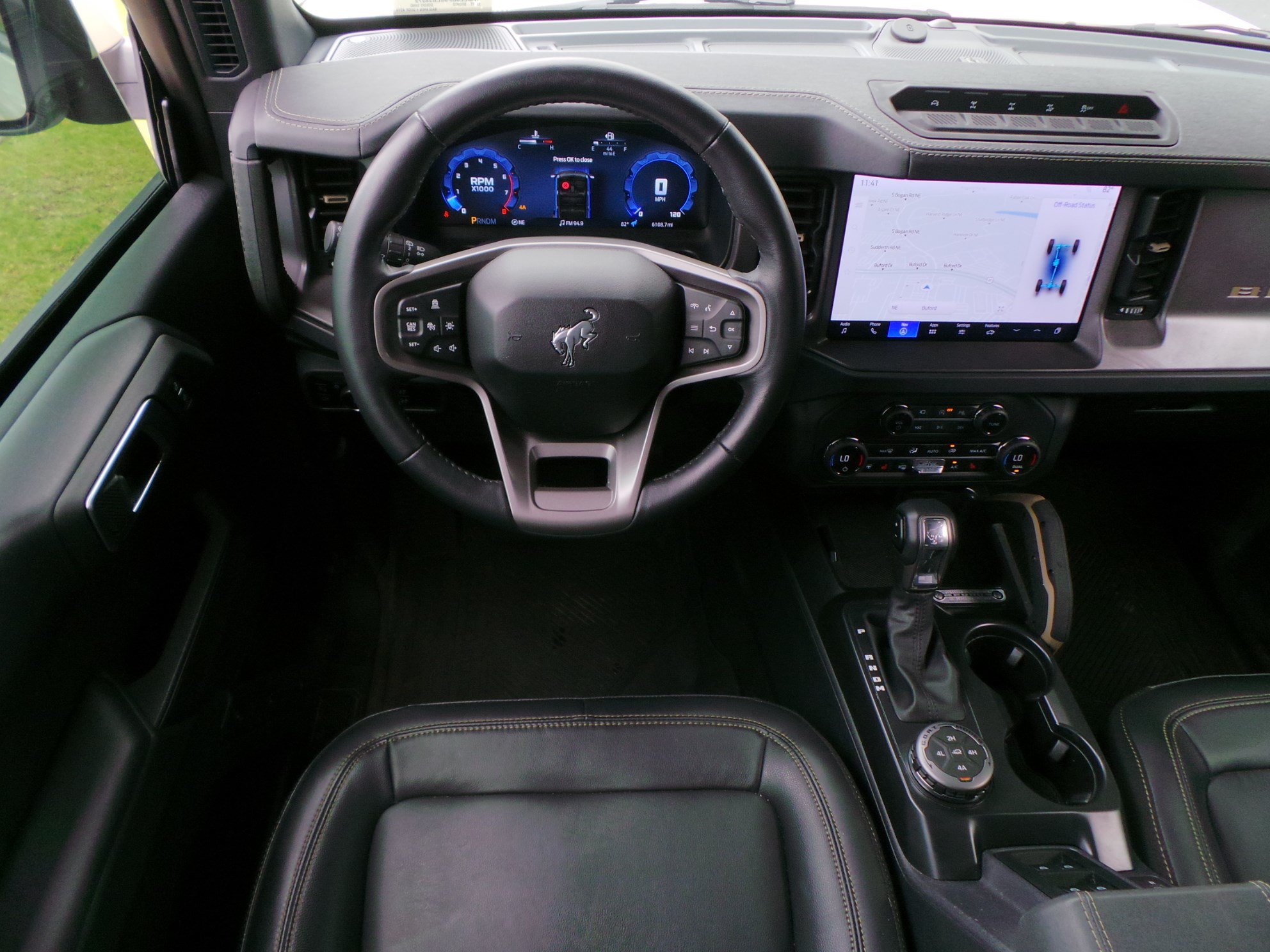 Used 2025 Ford Bronco Badlands AWD/4WD image 16