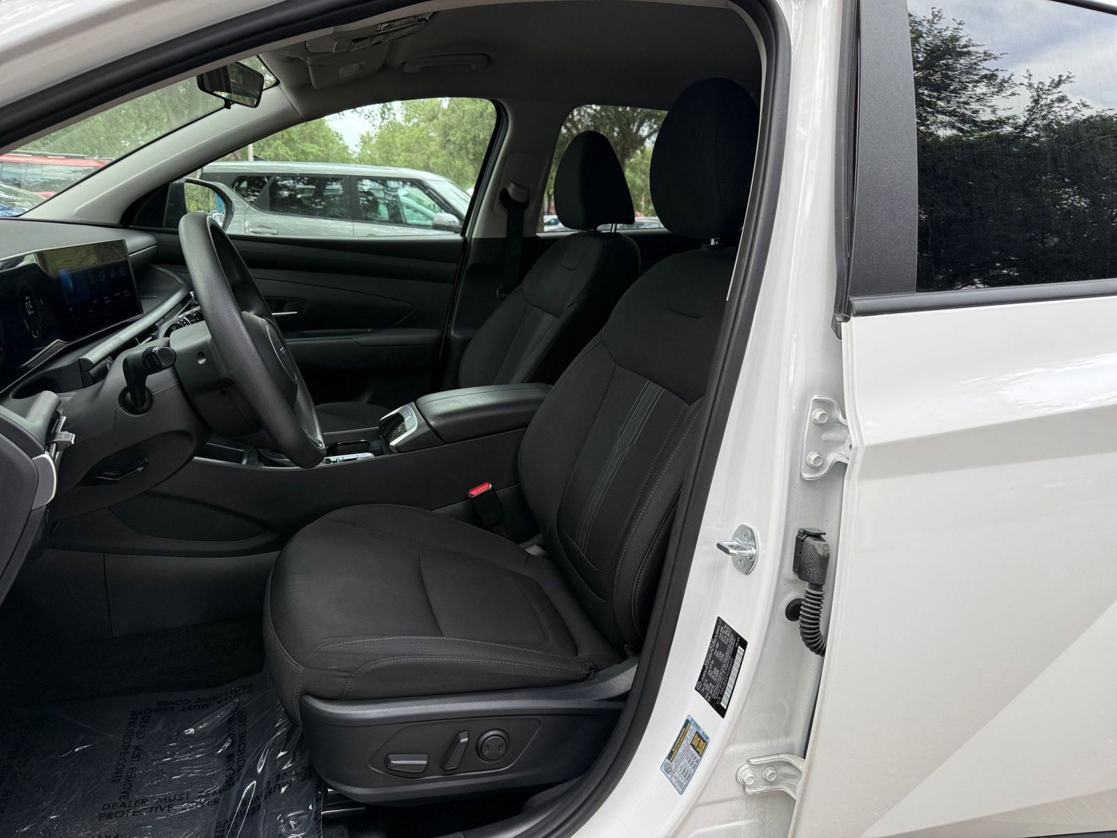 Used 2025 Hyundai Tucson SEL FWD image 35