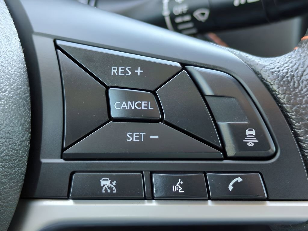 Certified 2022 Nissan Versa SR w/ Convenience Package image 24