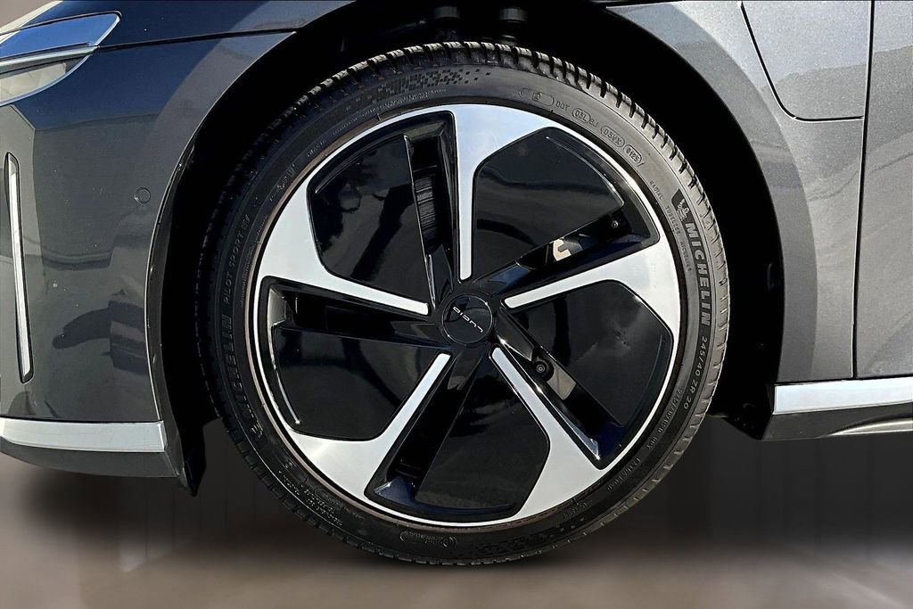 Used 2023 Lucid Air Grand Touring image 32