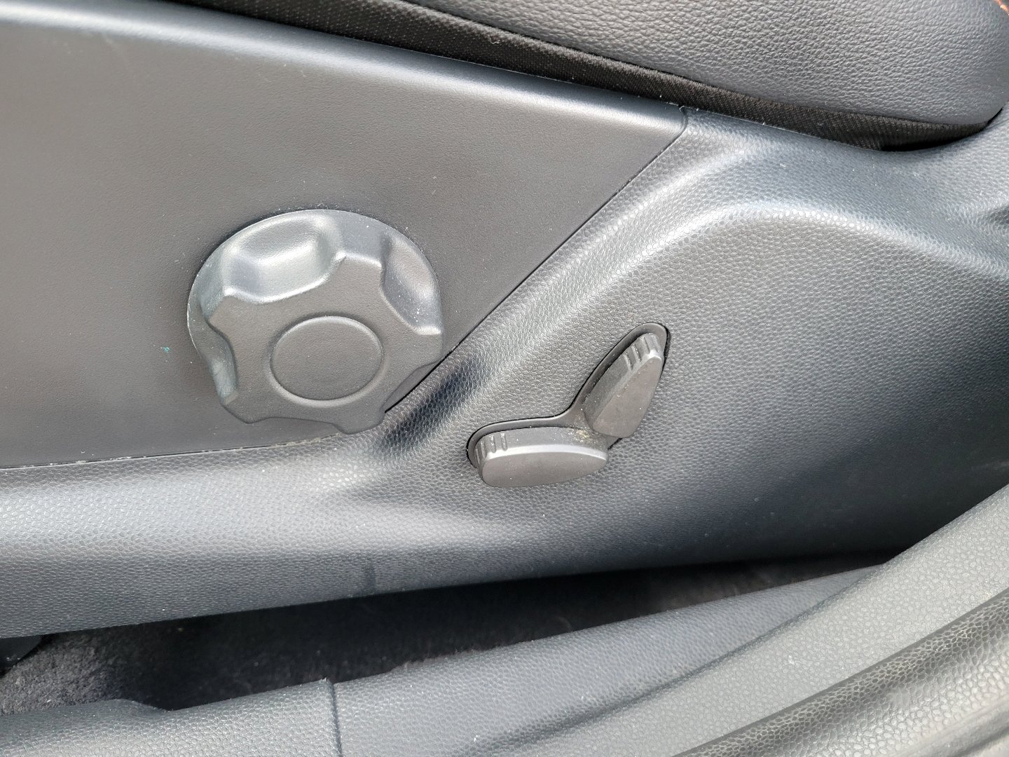 Used 2018 Ford EcoSport SES w/ SES Cold Weather Package image 16