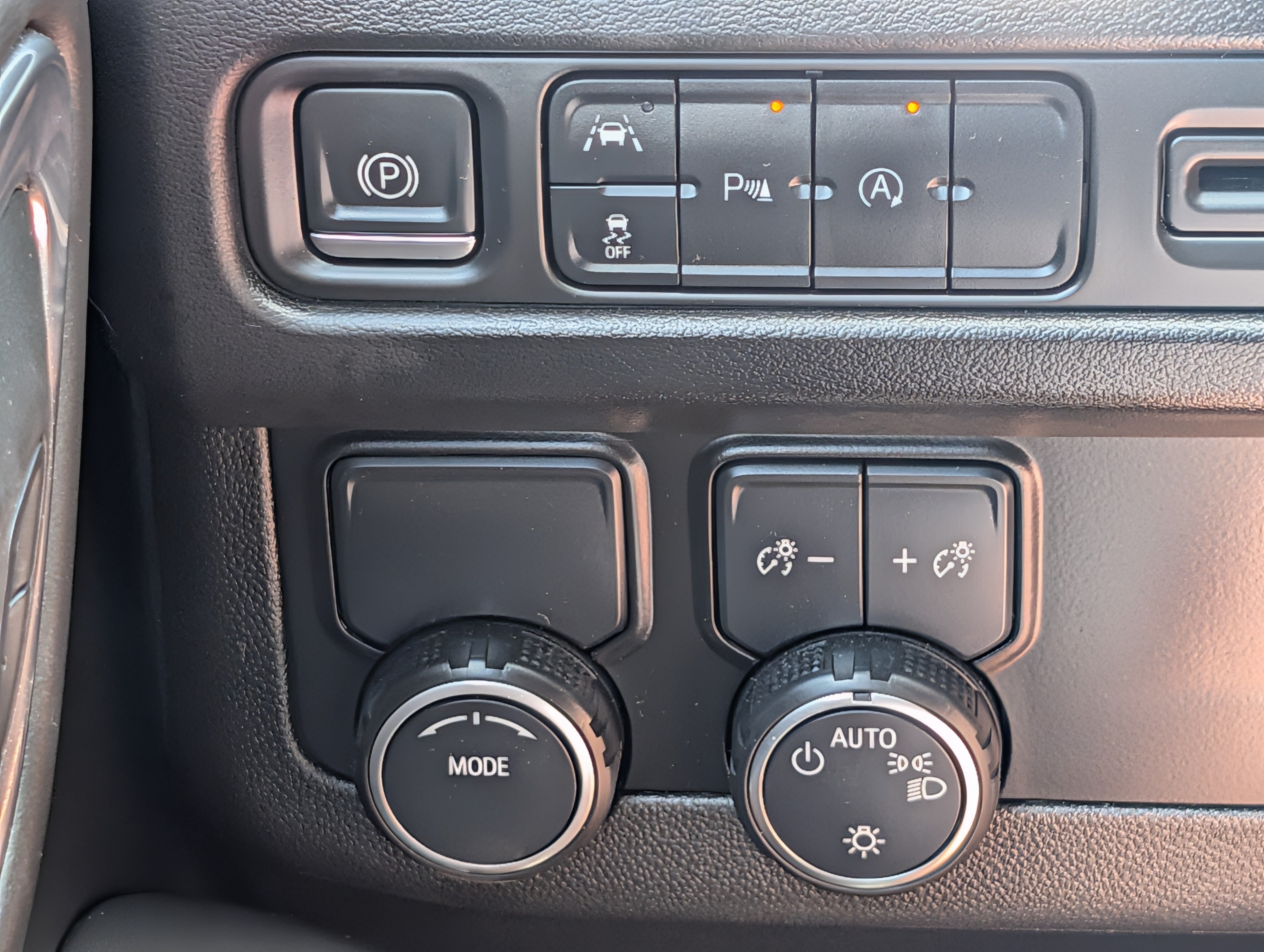 Used 2023 Chevrolet Suburban LS w/ Driver Alert Package RWD image 22