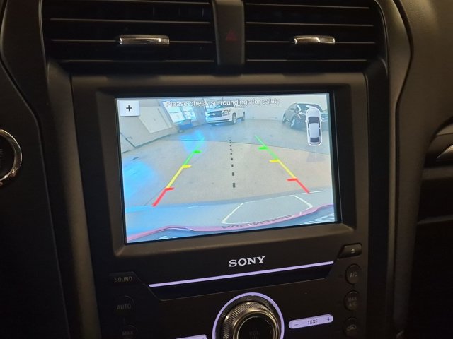 Used 2017 Ford Fusion Titanium FWD image 13