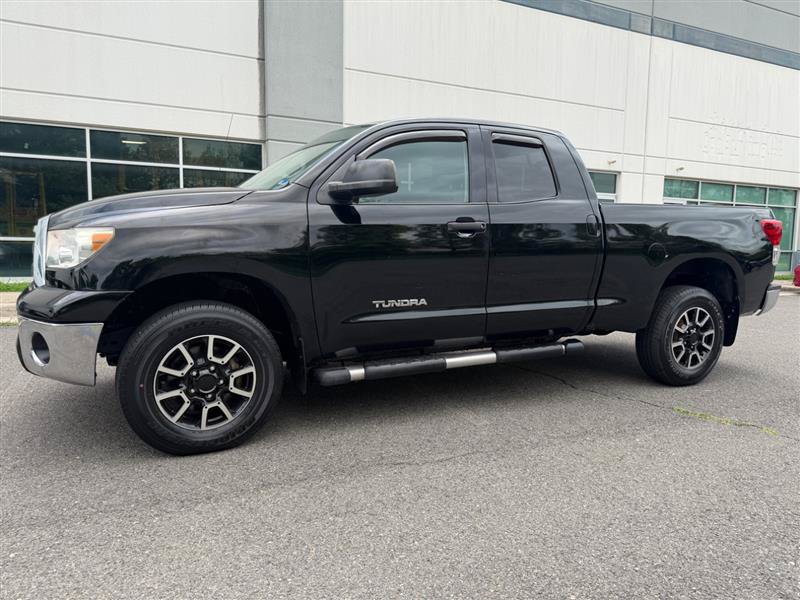 Used 2012 Toyota Tundra 4x4 Double Cab w/ Tow Pkg image 4