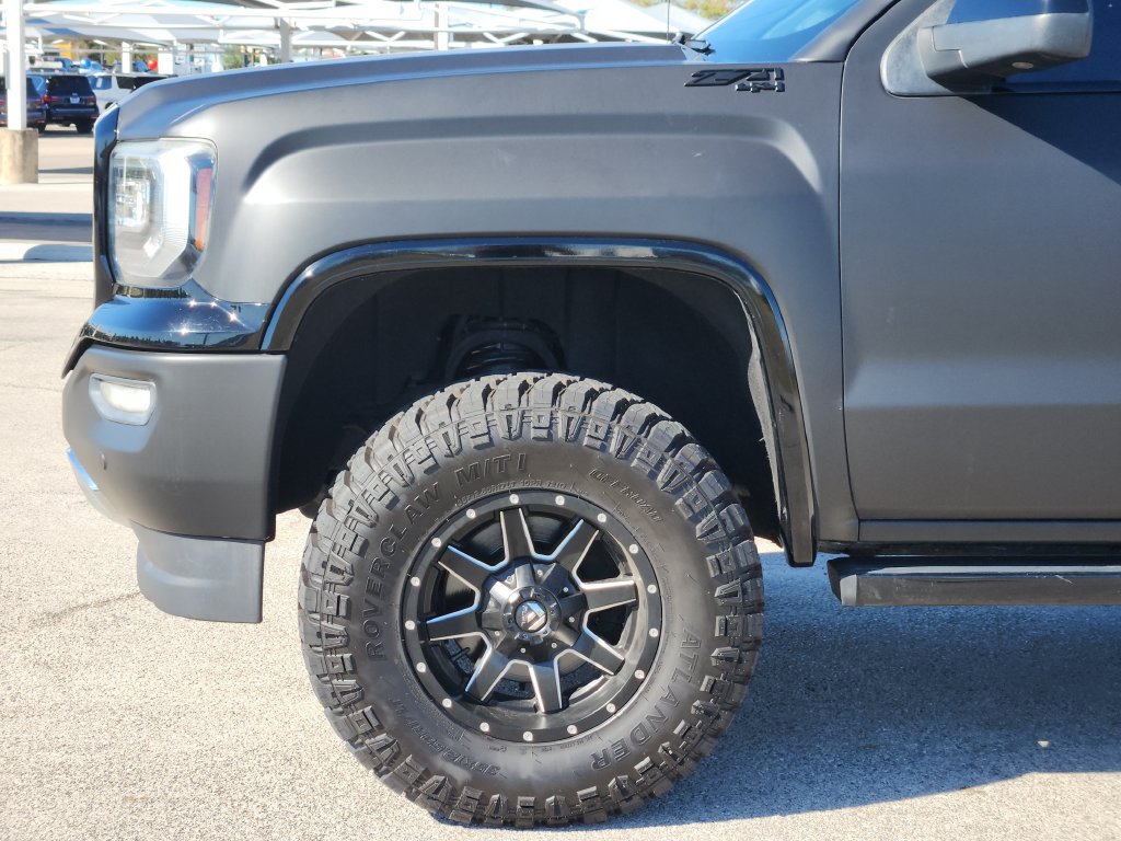 Used 2017 GMC Sierra 1500 Denali w/ Denali Ultimate Package AWD/4WD image 9
