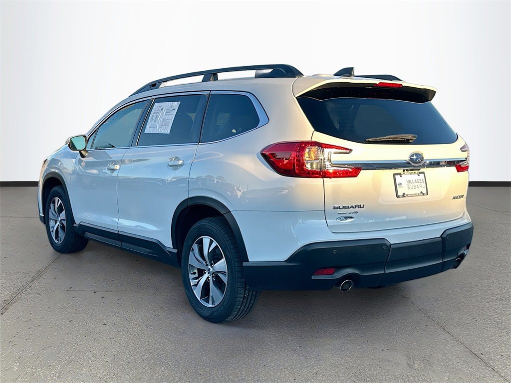 Used 2023 Subaru Ascent Premium w/ Convenience Package image 5