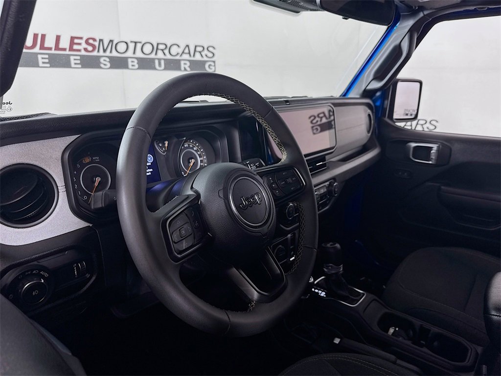 Used 2024 Jeep Wrangler Sport S image 9