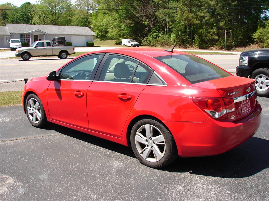 Used 2014 Chevrolet Cruze Diesel FWD image 4