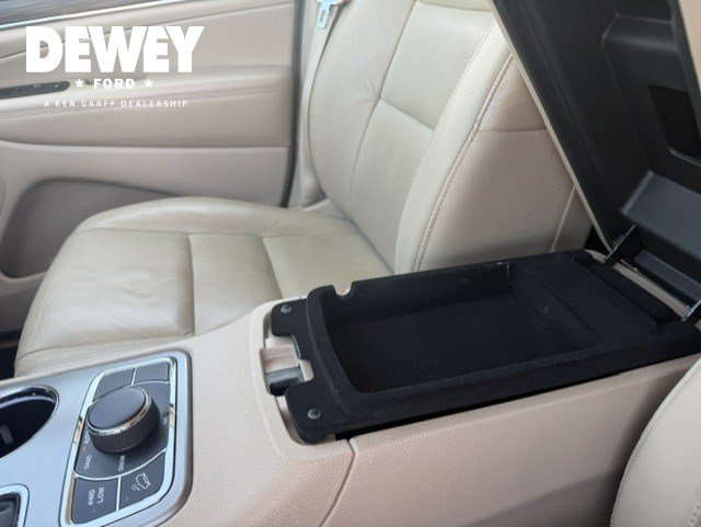 Used 2020 Jeep Grand Cherokee Limited AWD/4WD image 26