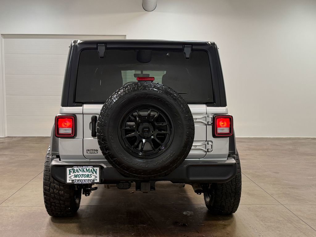 Used 2022 Jeep Wrangler Unlimited Sport image 25