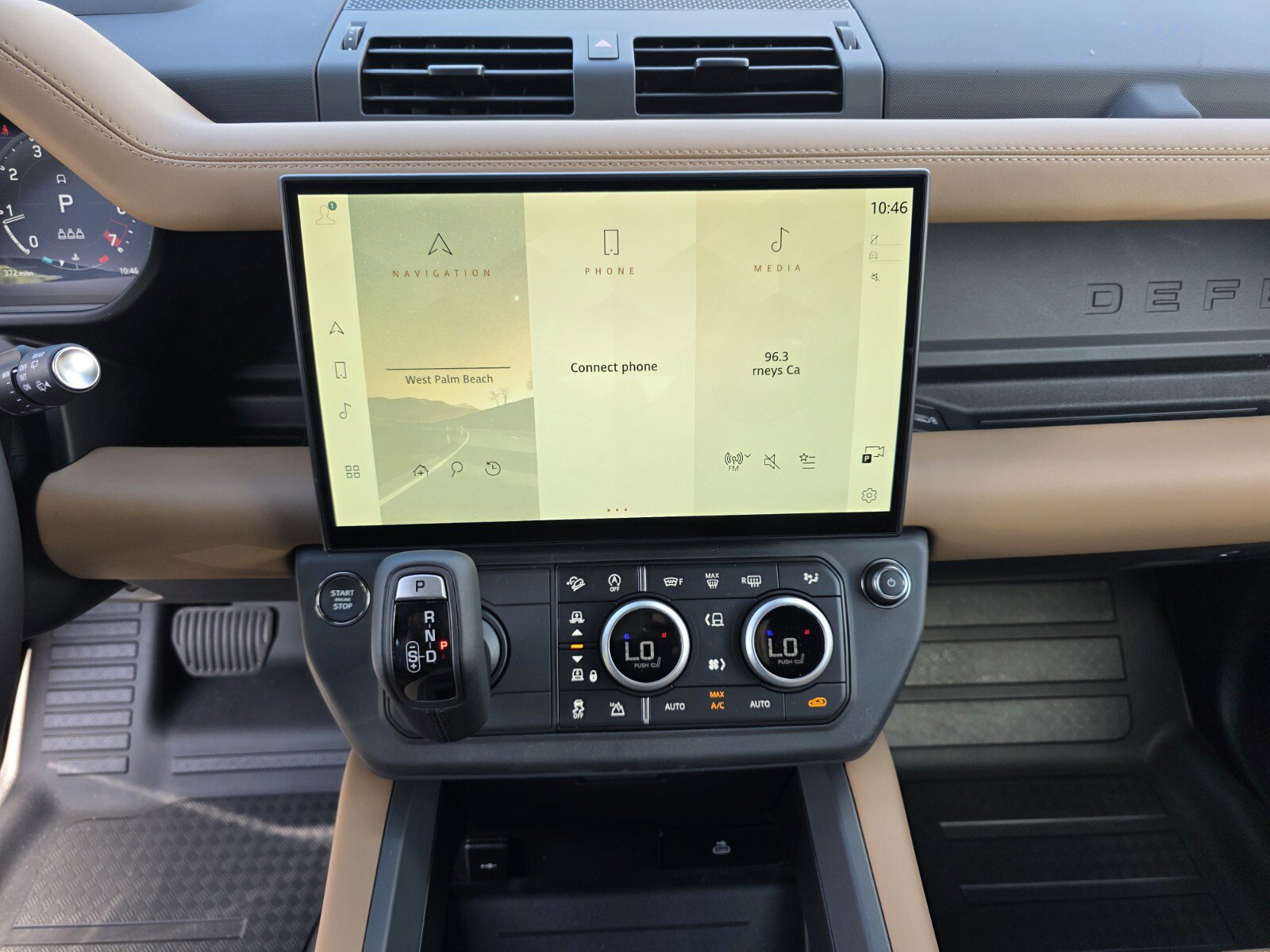 New 2026 Land Rover Defender 110 X-Dynamic SE AWD/4WD image 18