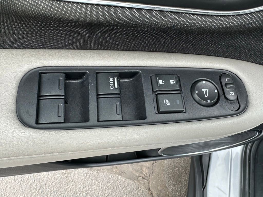 Used 2021 Honda HR-V EX image 12