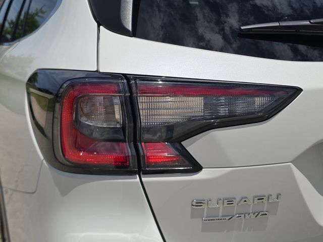 Certified 2021 Subaru Outback Touring XT AWD/4WD image 7