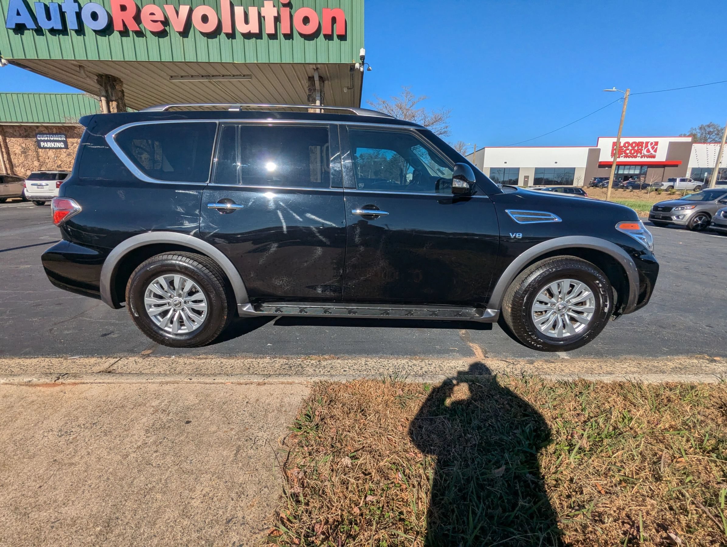 Used 2019 Nissan Armada SV w/ Driver Package AWD/4WD image 8