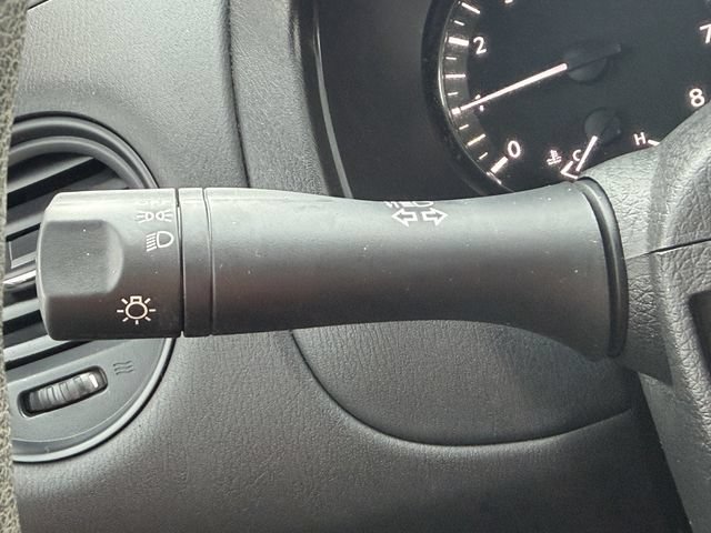 Used 2019 Nissan Pathfinder S AWD/4WD image 29