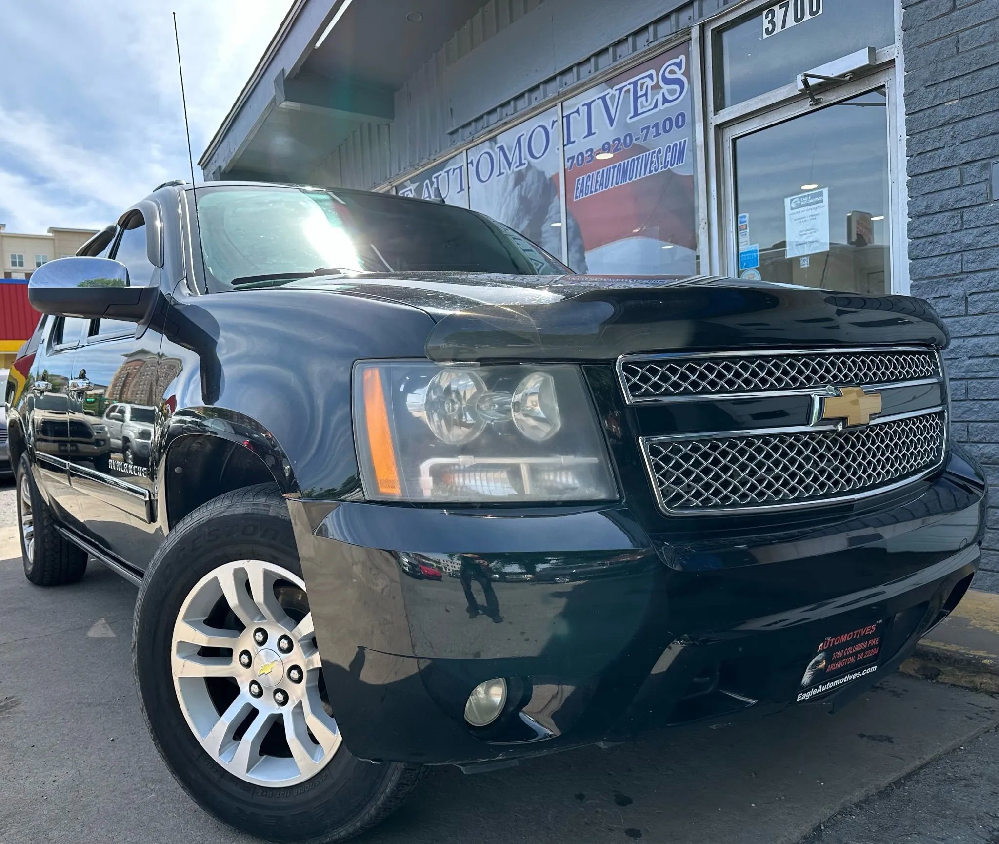 Used 2011 Chevrolet Avalanche LTZ
