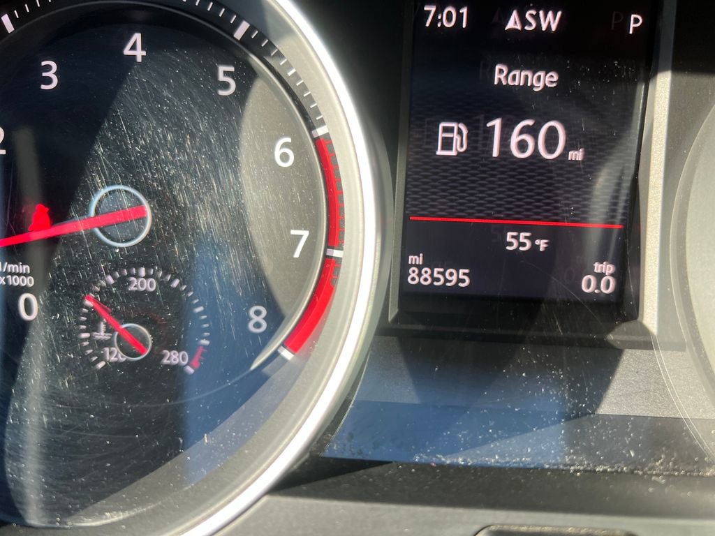 Used 2017 Volkswagen GTI Sport image 17