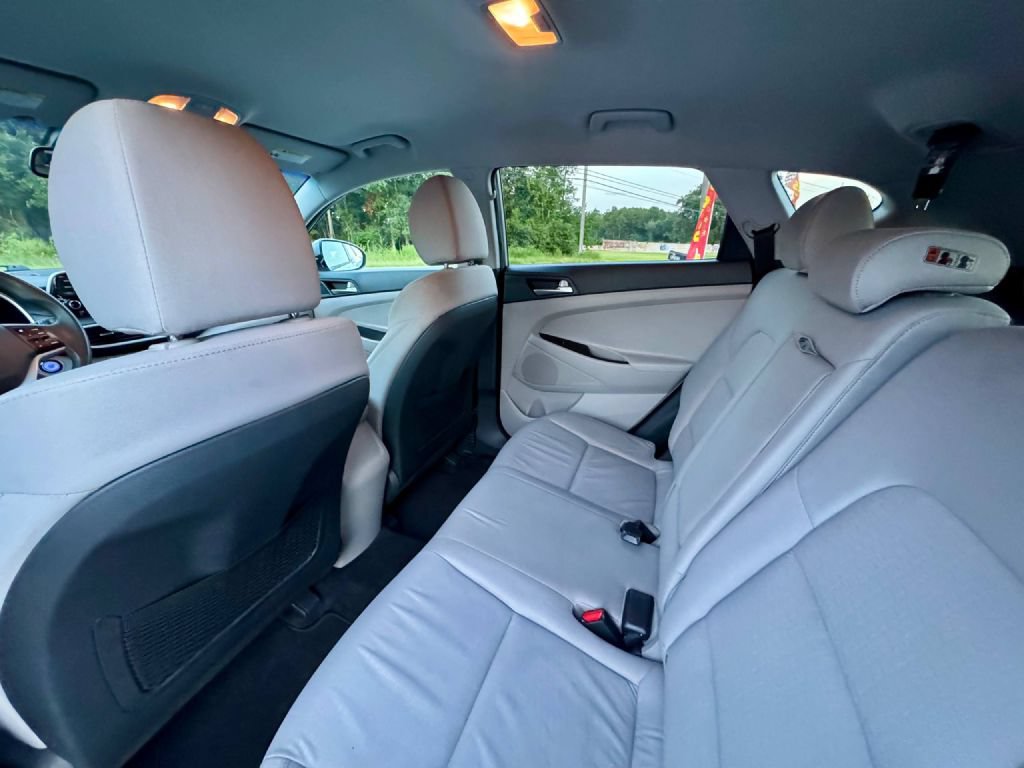 Used 2020 Hyundai Tucson Value FWD image 10