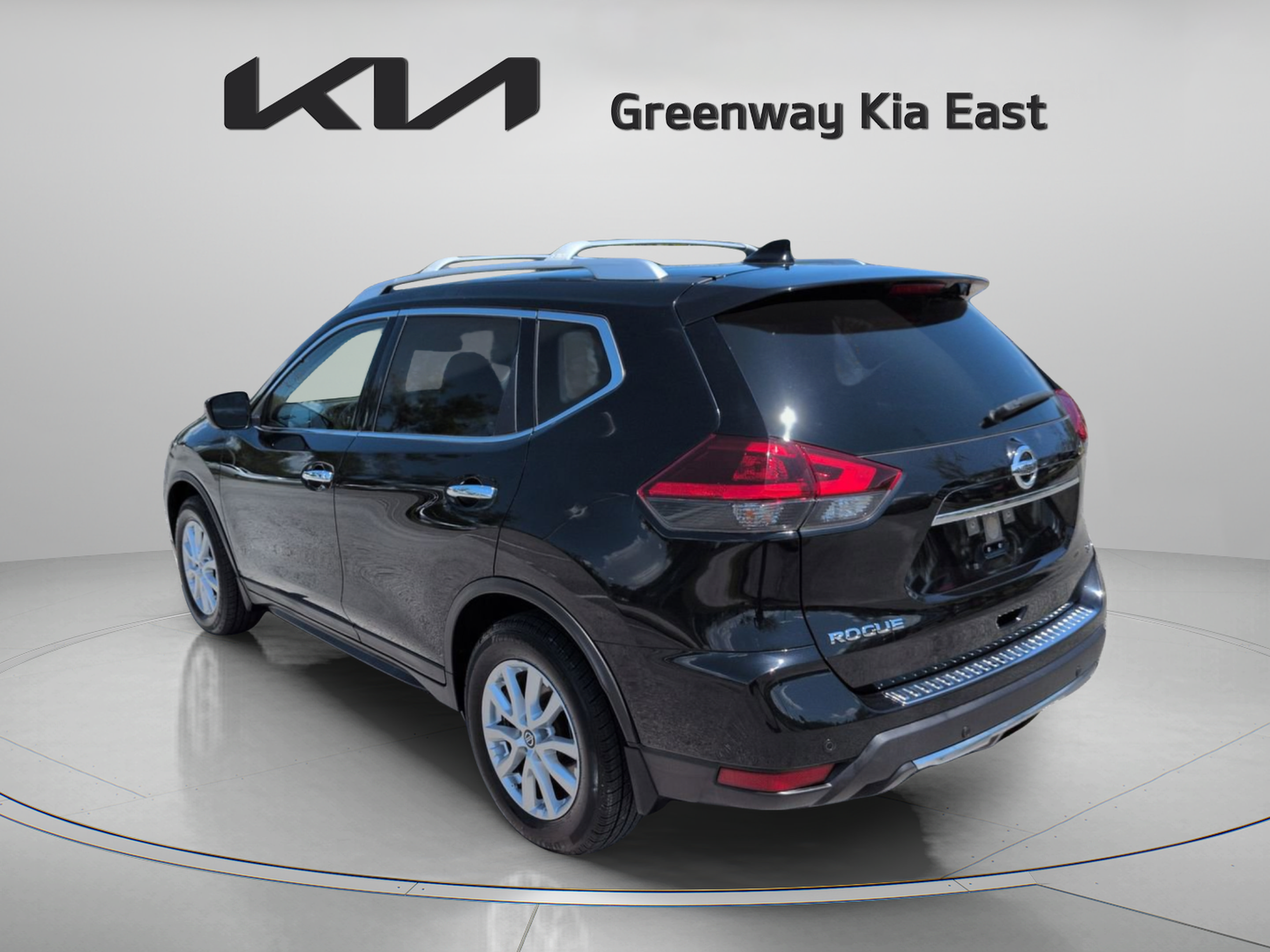 Used 2020 Nissan Rogue SV FWD image 8
