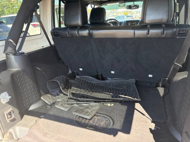 Used 2017 Jeep Wrangler Unlimited Rubicon AWD/4WD image 28
