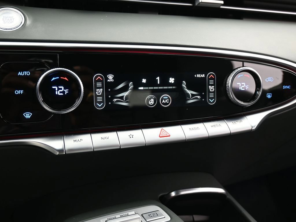 Used 2022 Genesis GV70 2.5T w/ Advanced Package image 25