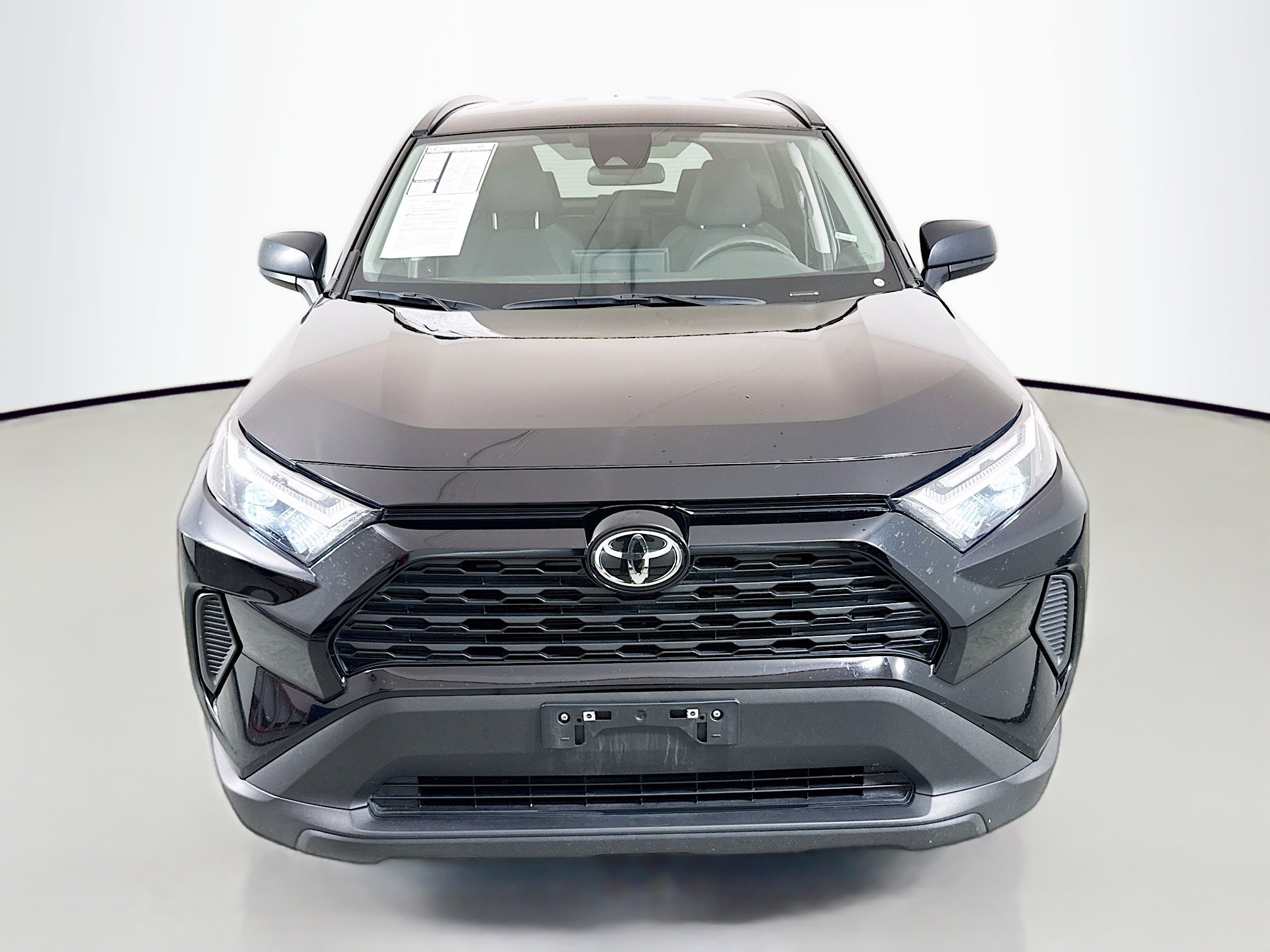 Used 2025 Toyota RAV4 LE image 2