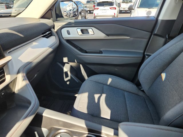 New 2026 Ford Explorer Active image 13