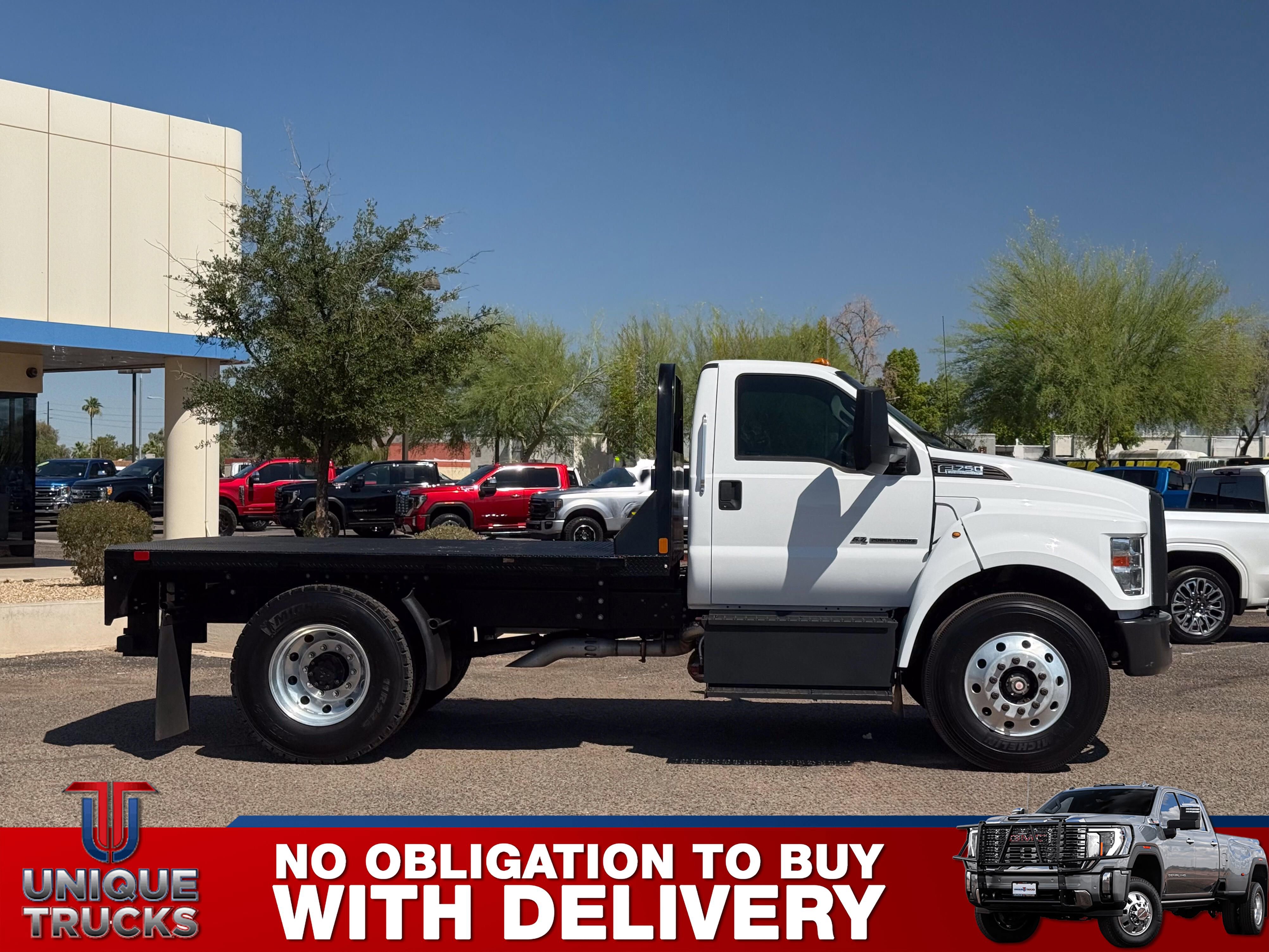 Used 2018 Ford F750 2WD Regular Cab Super Duty image 3
