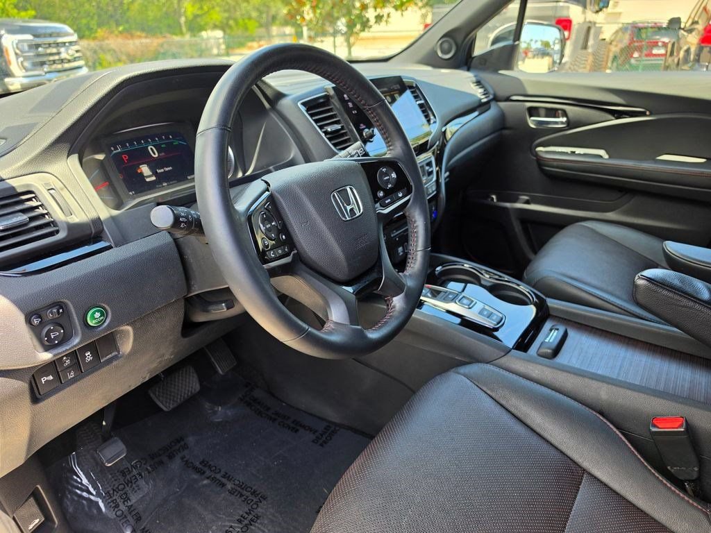 Used 2021 Honda Pilot Black Edition image 7