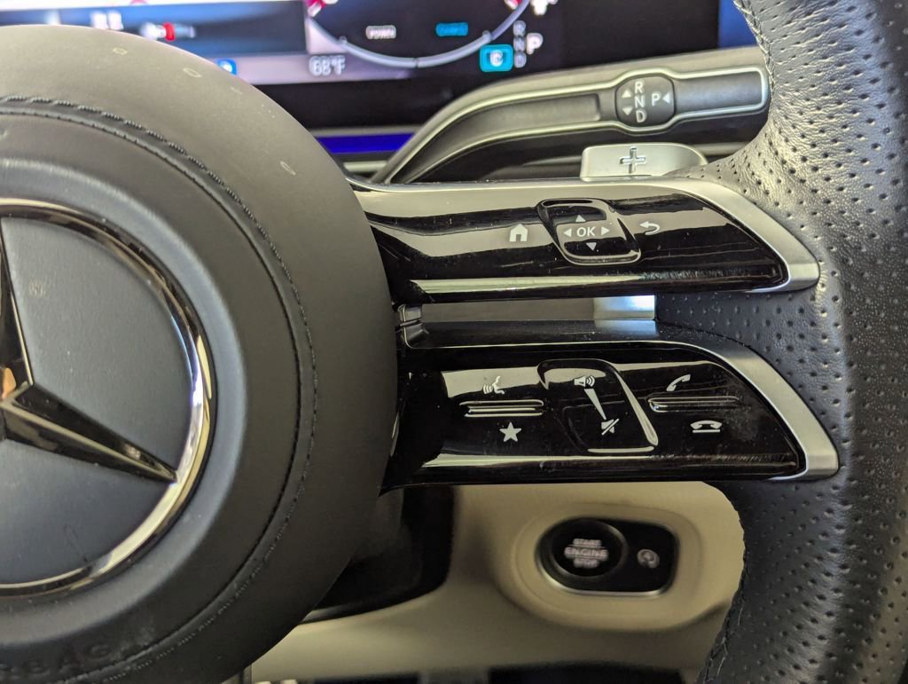 Used 2025 Mercedes-Benz GLS 450 4MATIC image 41