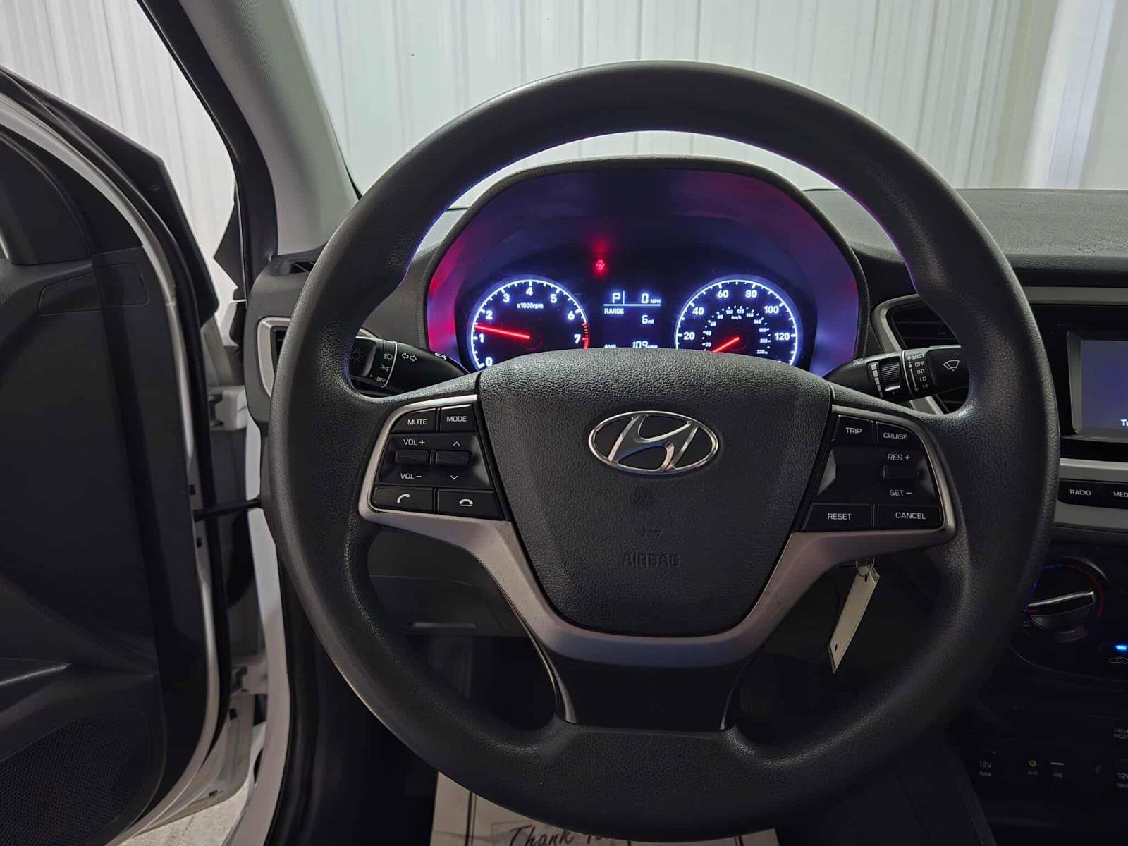 Used 2021 Hyundai Accent SE w/ Cargo Package image 22