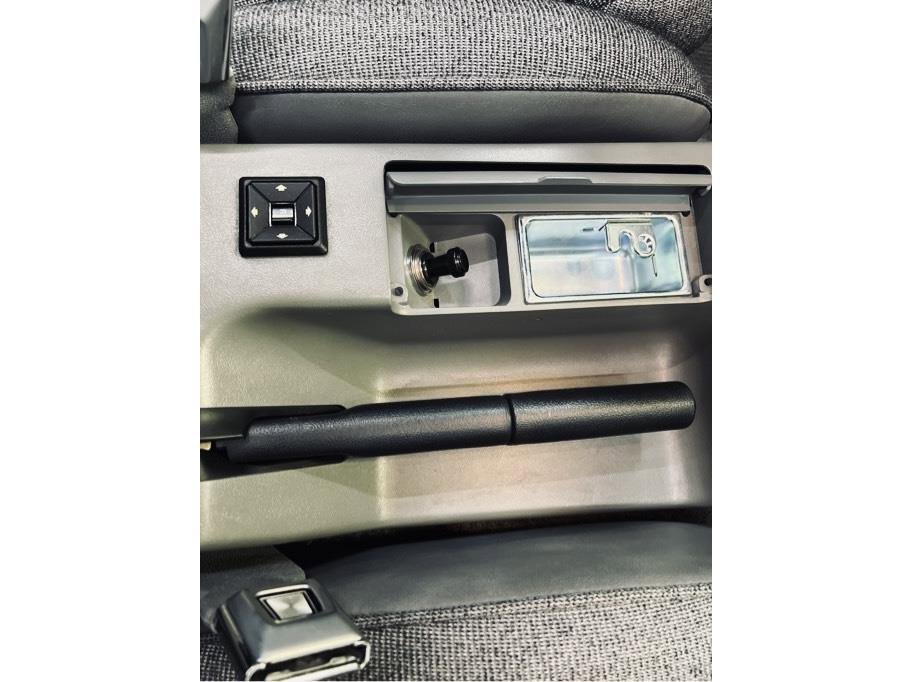 Used 1988 Ford Mustang GT image 32