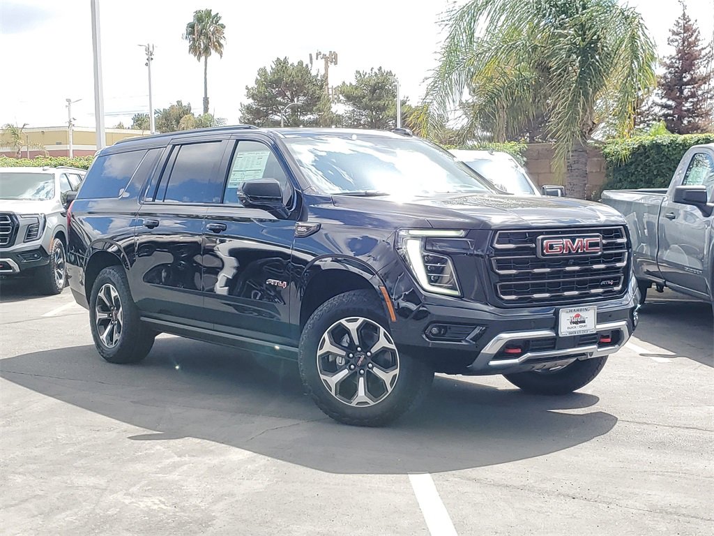 New 2026 GMC Yukon XL AT4 Ultimate video 1