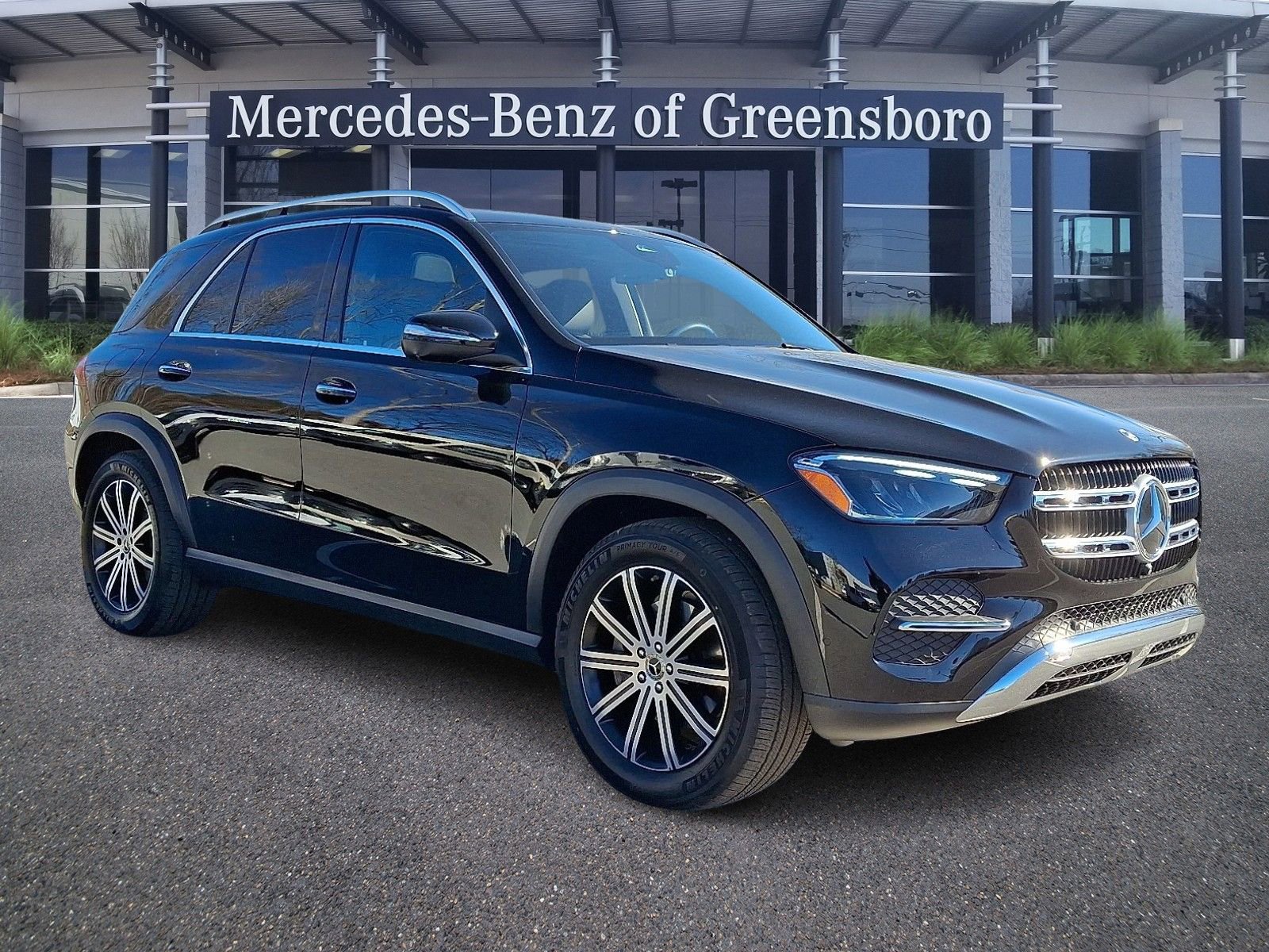 Certified 2025 Mercedes-Benz GLE 350 4MATIC image 3