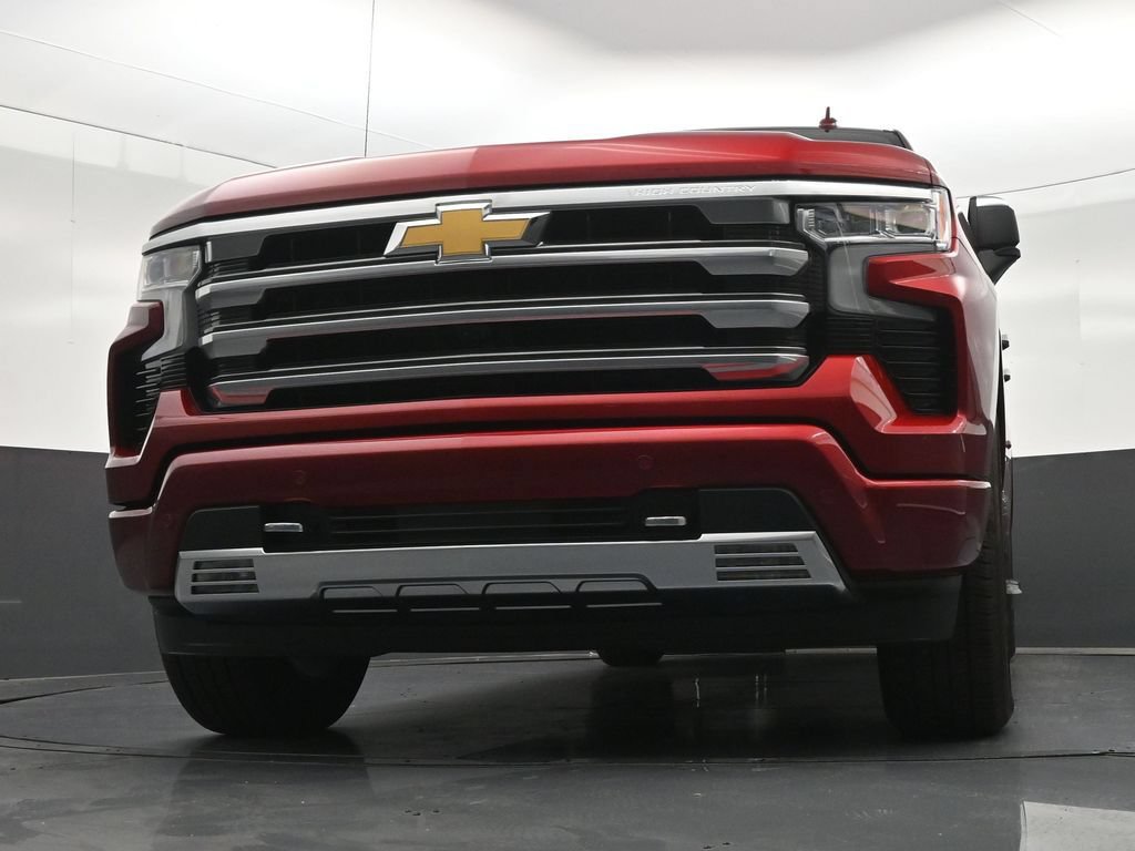 Used 2025 Chevrolet Silverado 1500 High Country RWD image 32