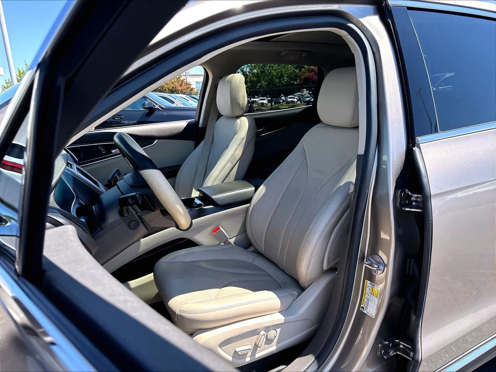 Used 2020 Lincoln Nautilus Reserve FWD image 21