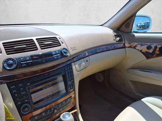Used 2009 Mercedes-Benz E 350 Sedan image 11