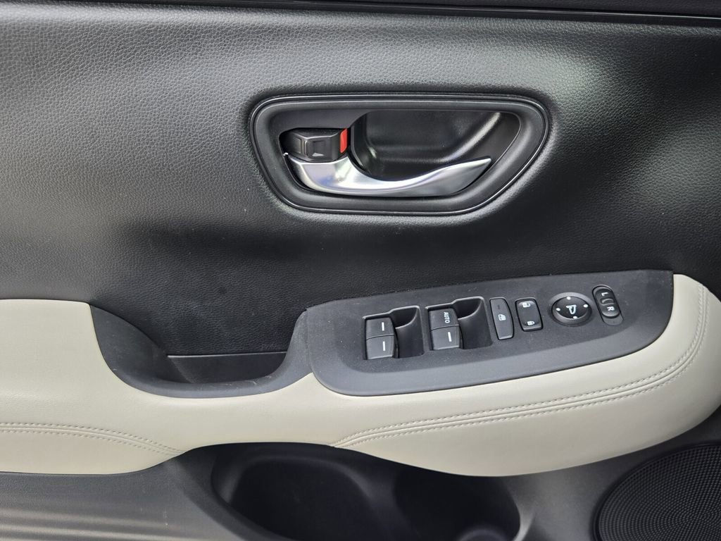 Certified 2023 Honda HR-V LX image 27