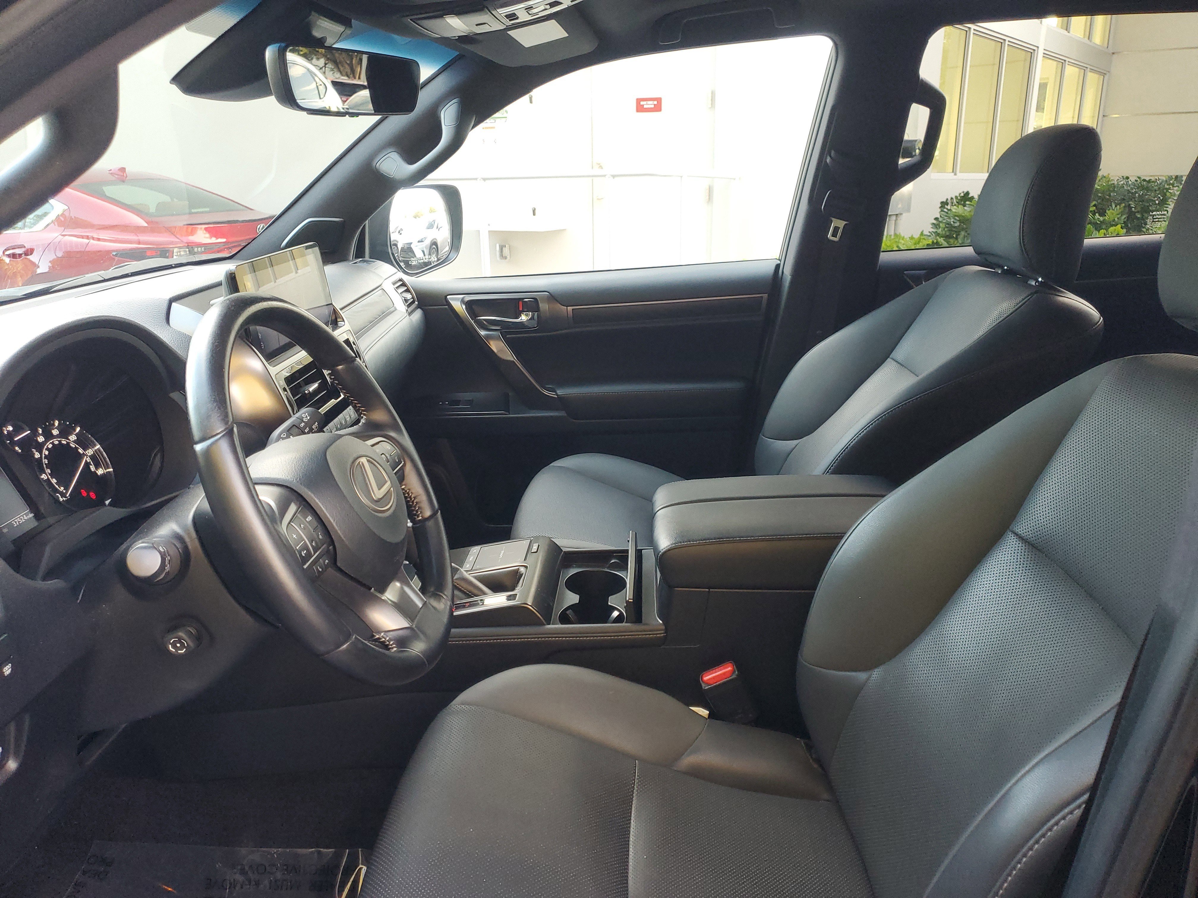 Certified 2022 Lexus GX 460 w/ Black Line Special Edition image 14