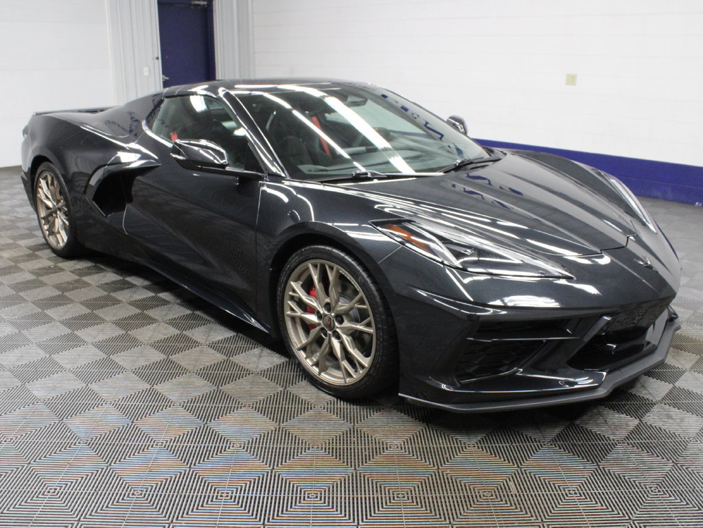 Used 2024 Chevrolet Corvette Stingray Premium Conv w/ Stealth Interior Trim Package RWD image 2