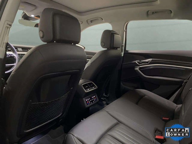 Used 2023 Audi e-tron Premium Plus image 19