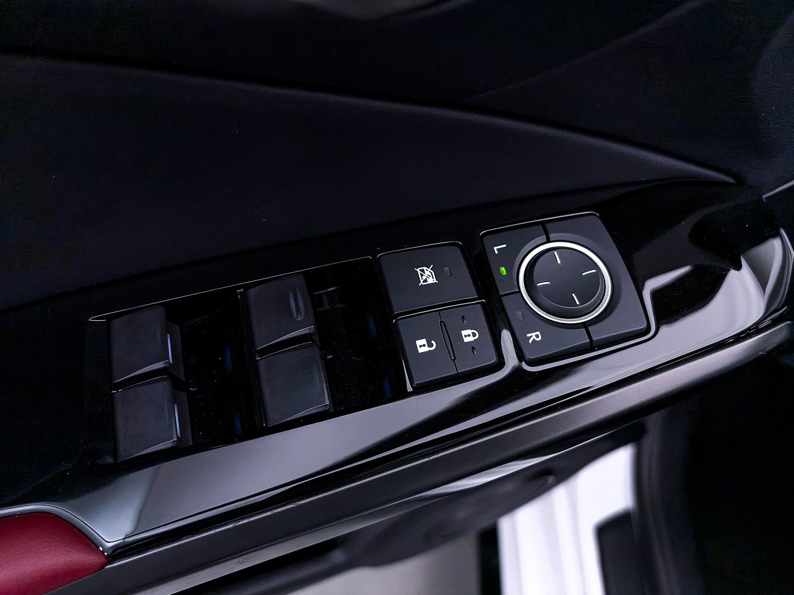Used 2024 Lexus IS 350 F Sport RWD image 16
