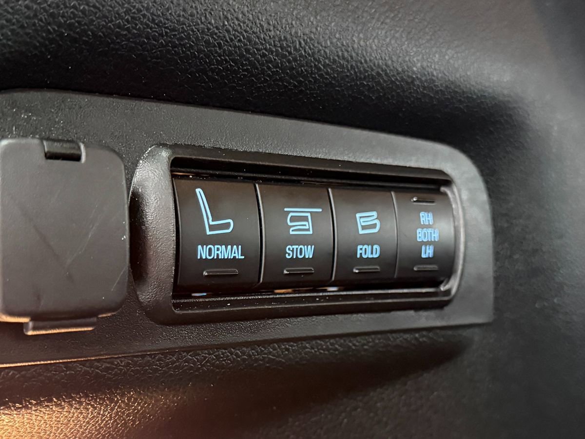 Used 2018 Ford Explorer Limited AWD/4WD image 31