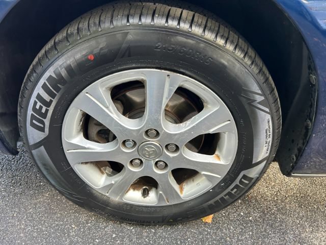 Used 2005 Toyota Camry XLE w/ VSC & Side Airbag Pkg FWD image 34