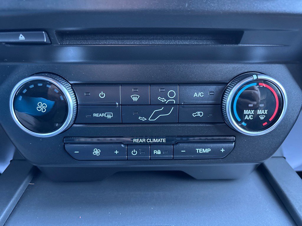 Used 2018 Ford Expedition Max XLT w/ Equipment Group 201A image 40