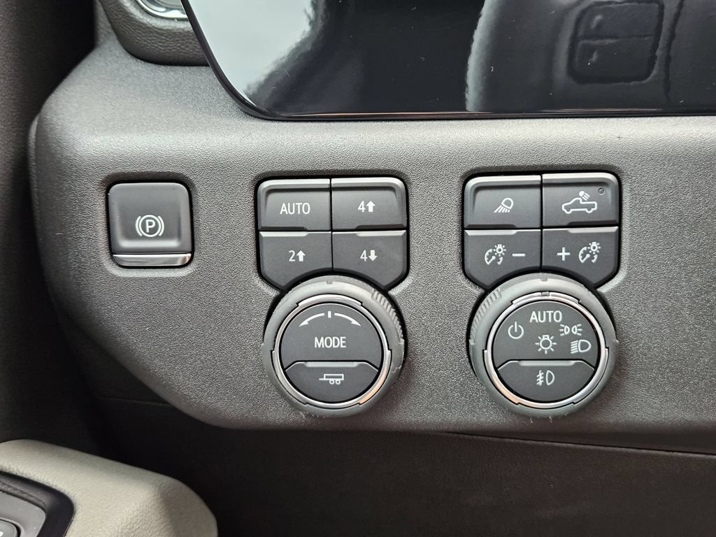Used 2025 Chevrolet Silverado 2500 ZR2 w/ ZR2 Bison Edition AWD/4WD image 24