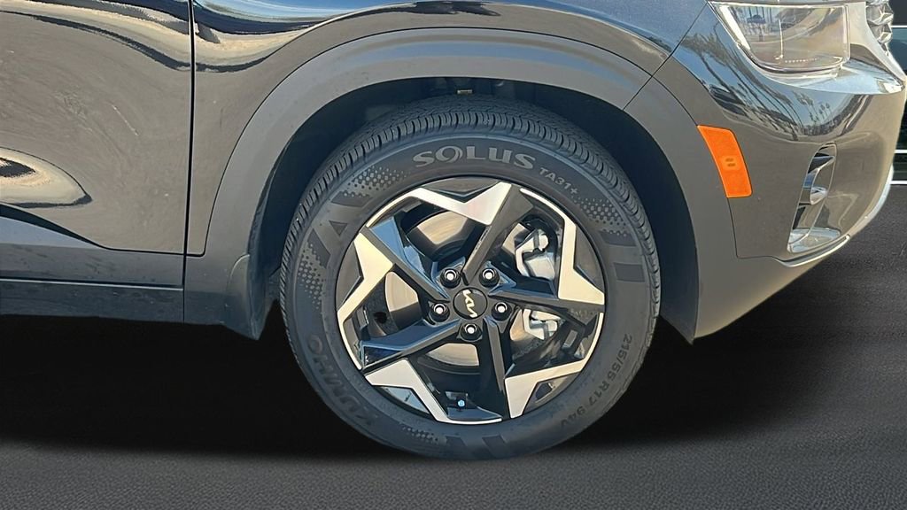 Certified 2025 Kia Seltos S image 5