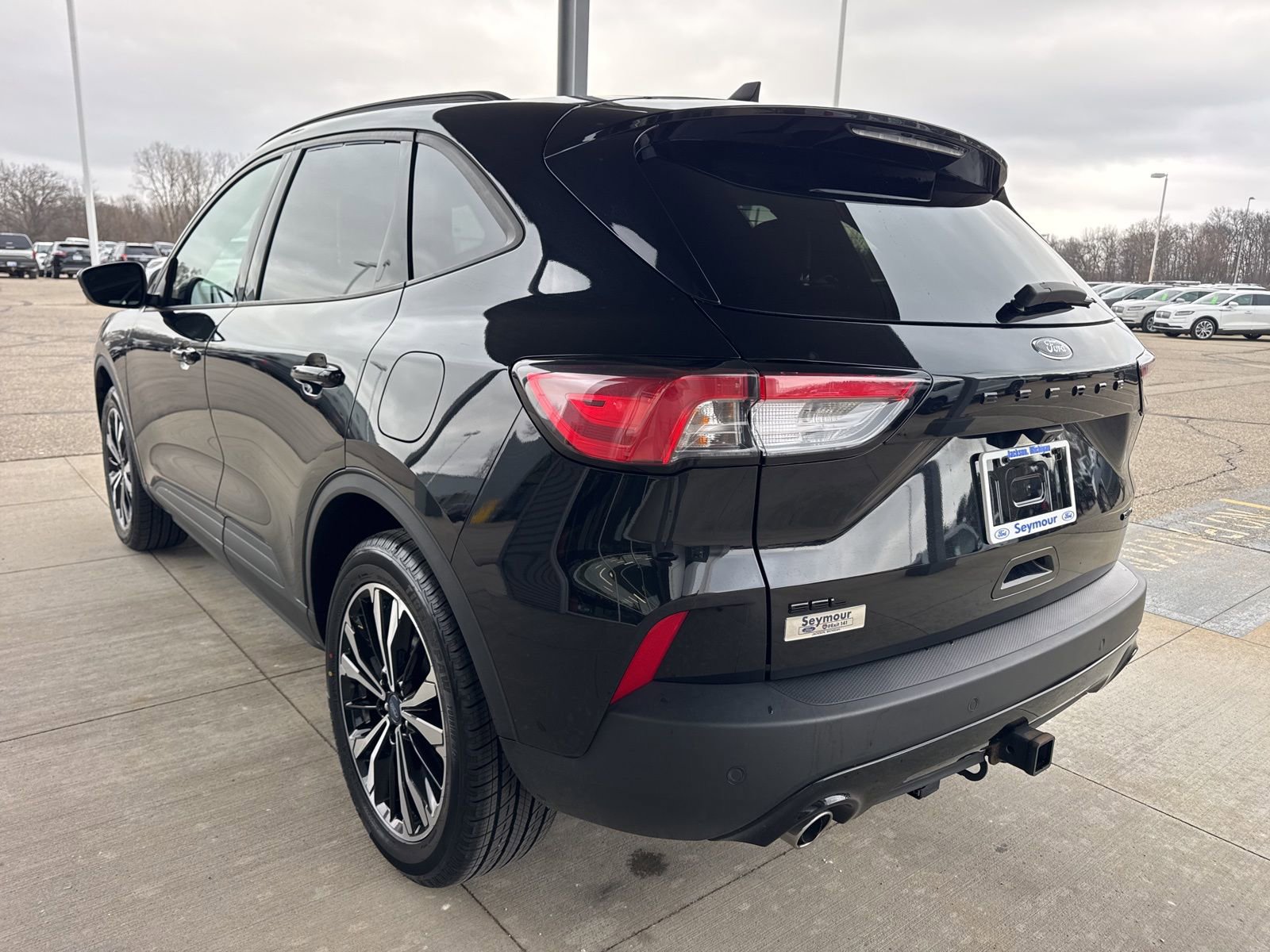 Certified 2022 Ford Escape SEL w/ SEL Stealth AWD Package image 5